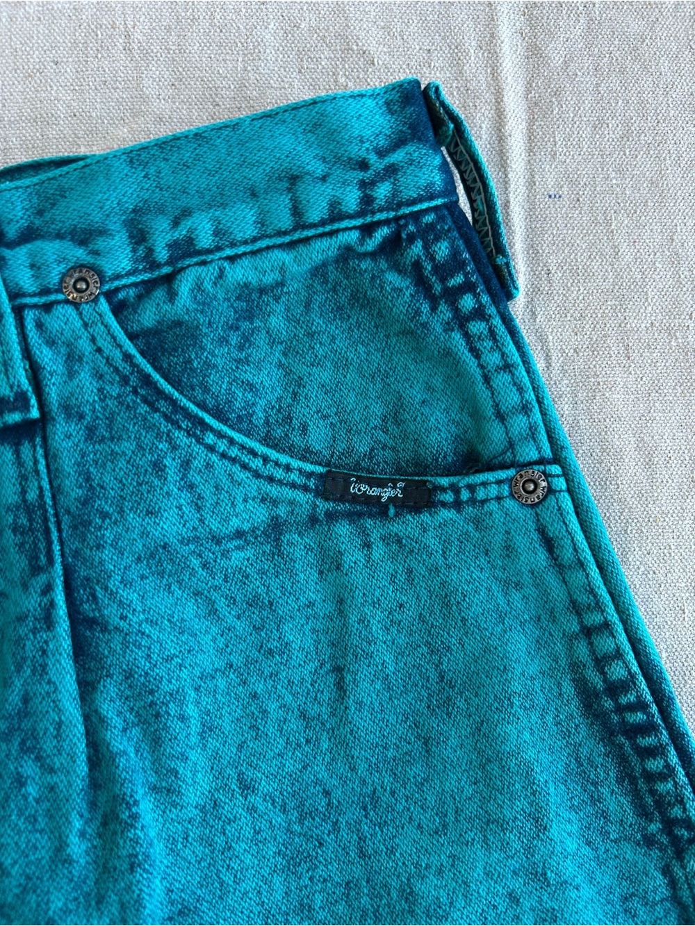 Vintage Wrangler Women’s Teal Acid-Wash Bareback Jeans